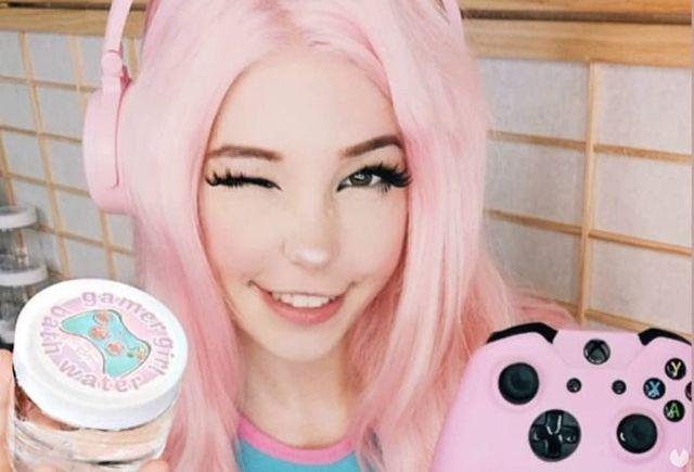 Cosplayer belle delphine vende agua