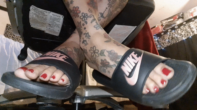 Wedge sandal shoeplay dangle sexy toes
