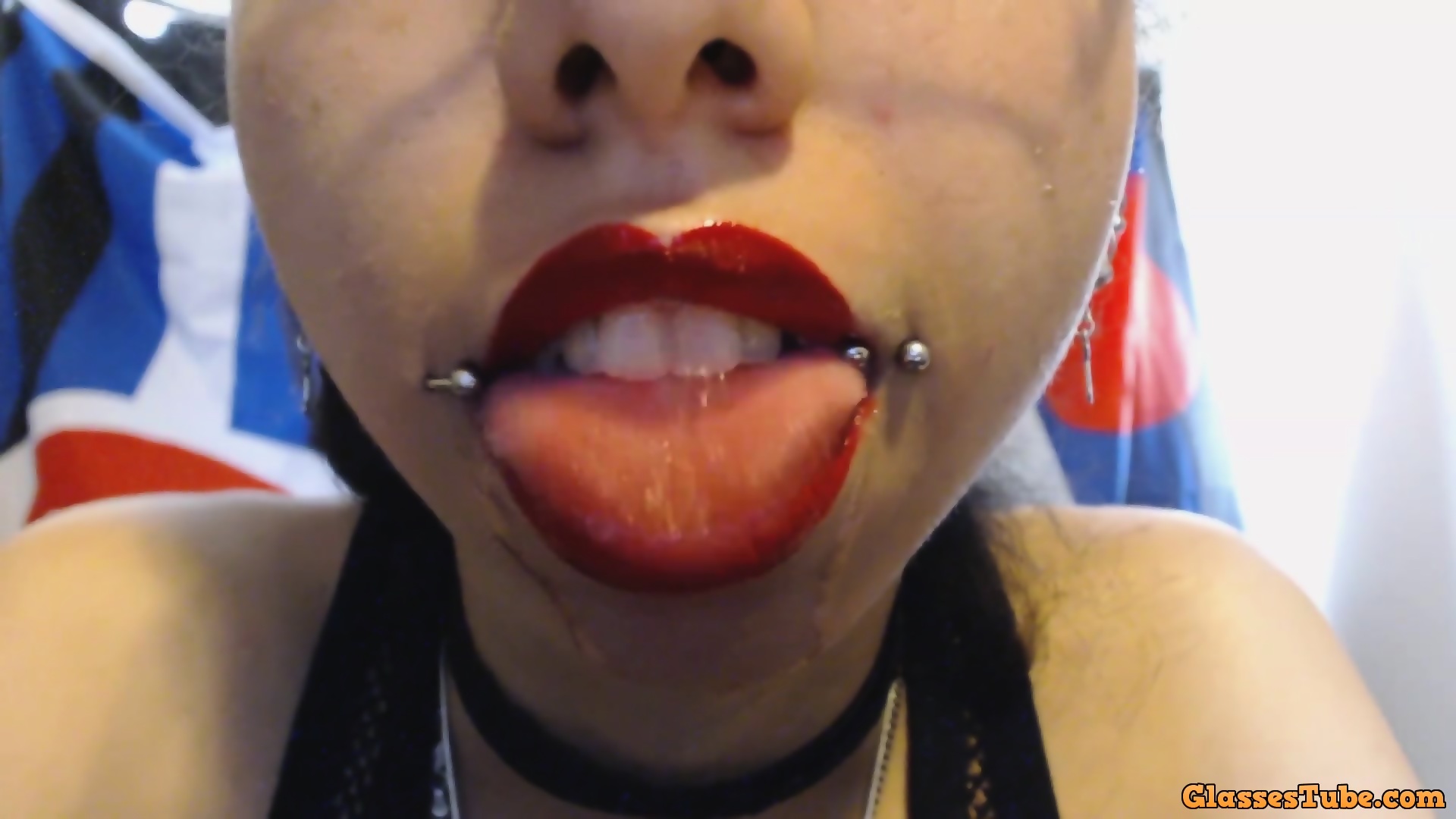 Jessica R. reccomend drooling saliva spit bright lipstick