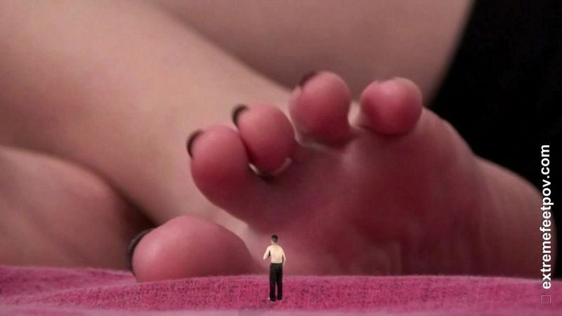 best of Toes unaware giantess